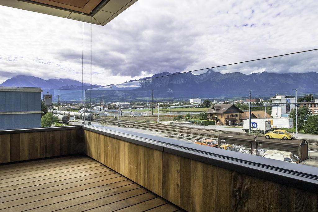 ホテル Schueuer Restaurant & Kultur Steffisburg エクステリア 写真